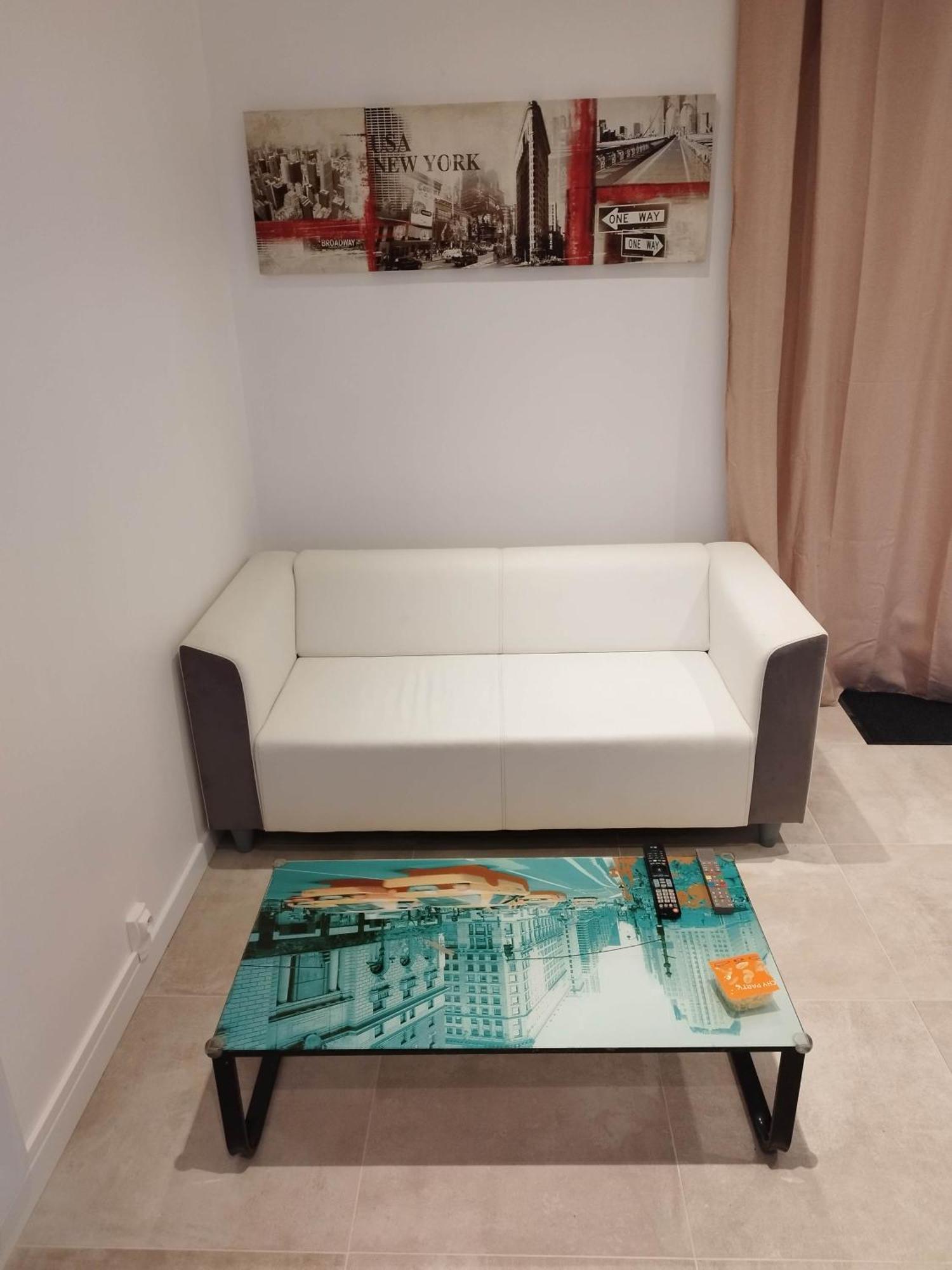 Le New York Bisontin 2 Apartment เบอซองซง ภายนอก รูปภาพ